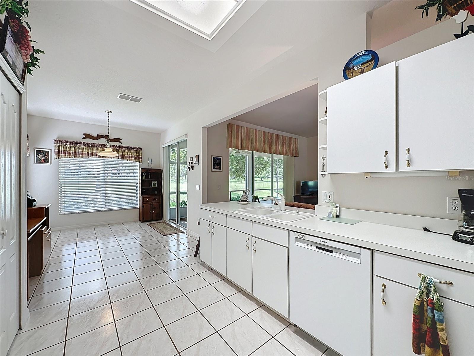 Image 18 of 69 For 3907 Allamanda Court
