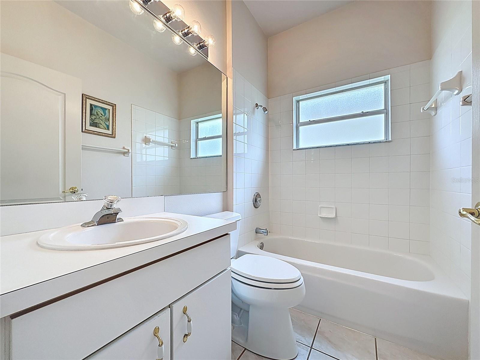 Image 32 of 69 For 3907 Allamanda Court