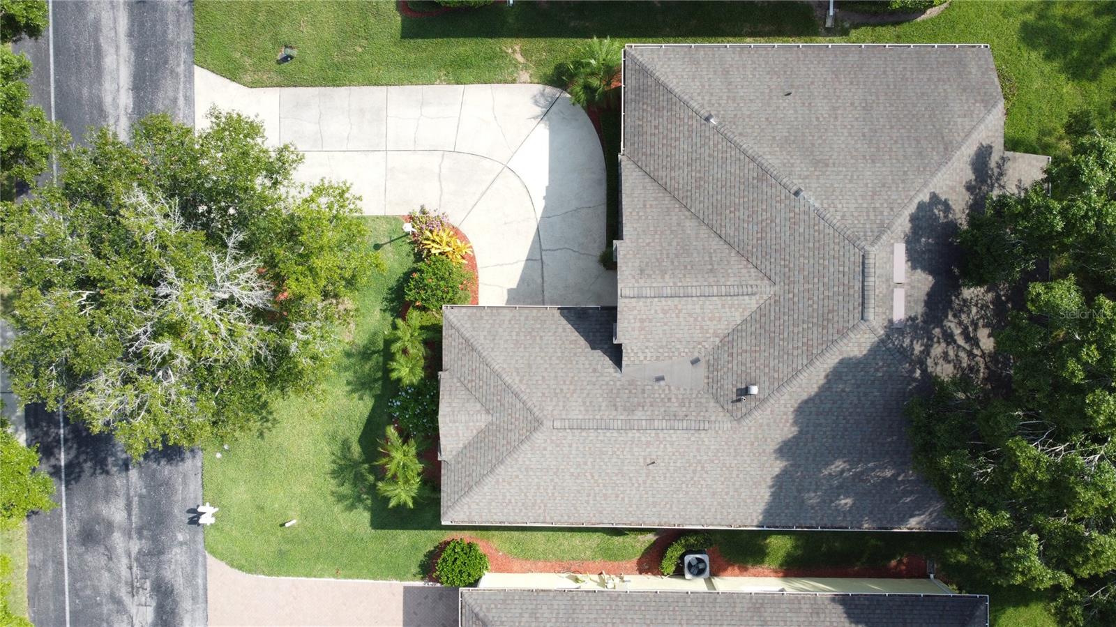 Image 6 of 69 For 3907 Allamanda Court
