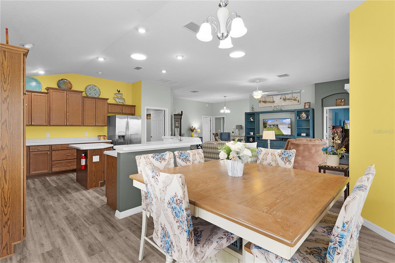 Listing photo id 14 for 3978 Nottingham Loop