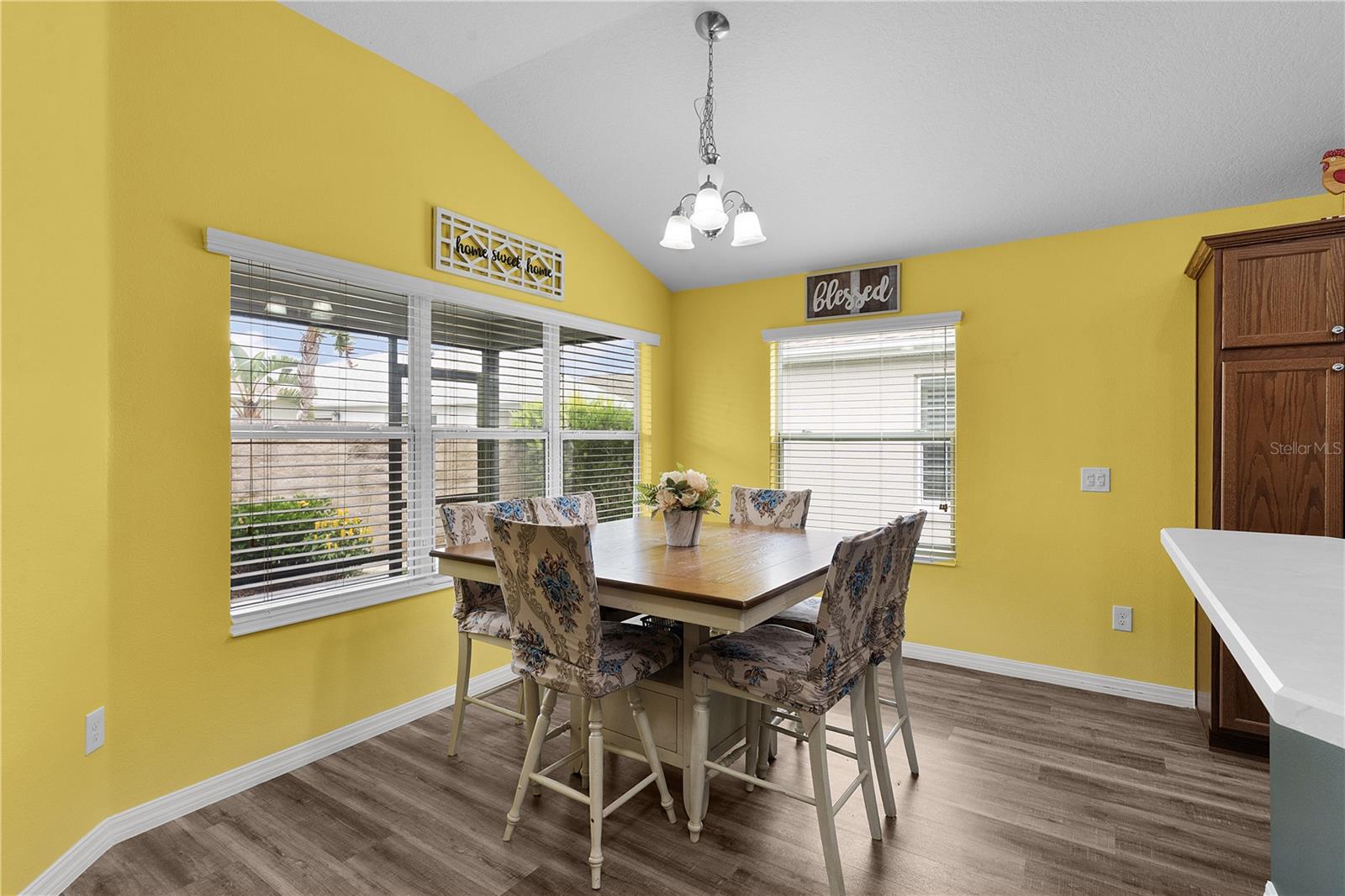 Listing photo id 15 for 3978 Nottingham Loop