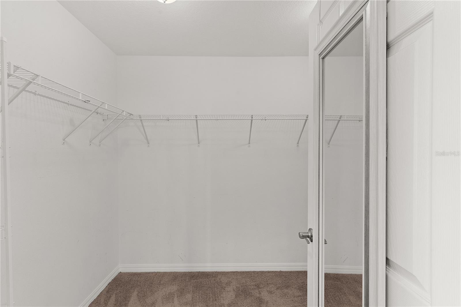 Listing photo id 21 for 3978 Nottingham Loop