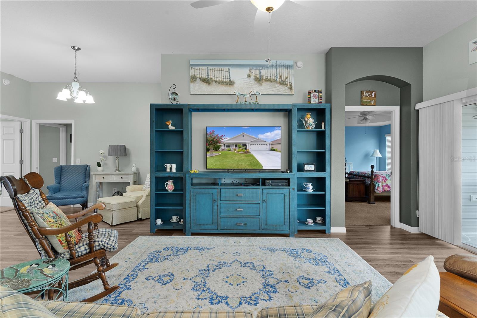 Listing photo id 7 for 3978 Nottingham Loop