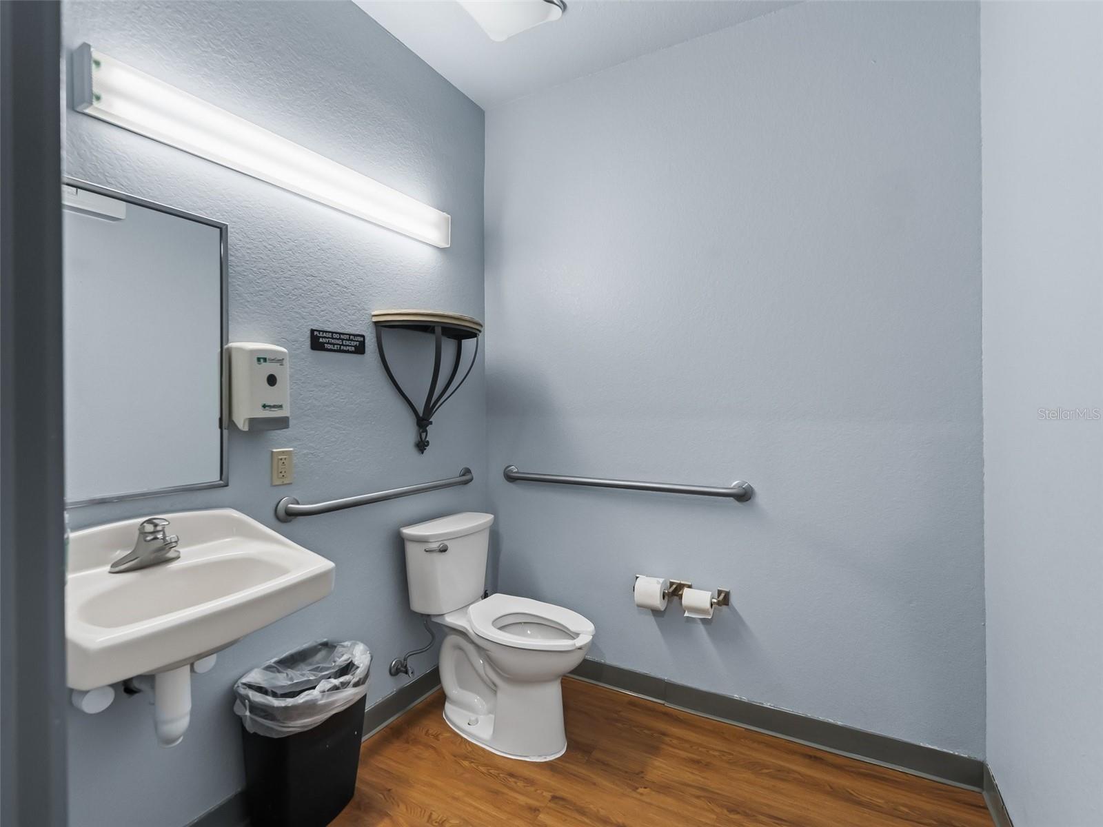 Image 43 of 45 For 1503 Buenos Aires Boulevard 140