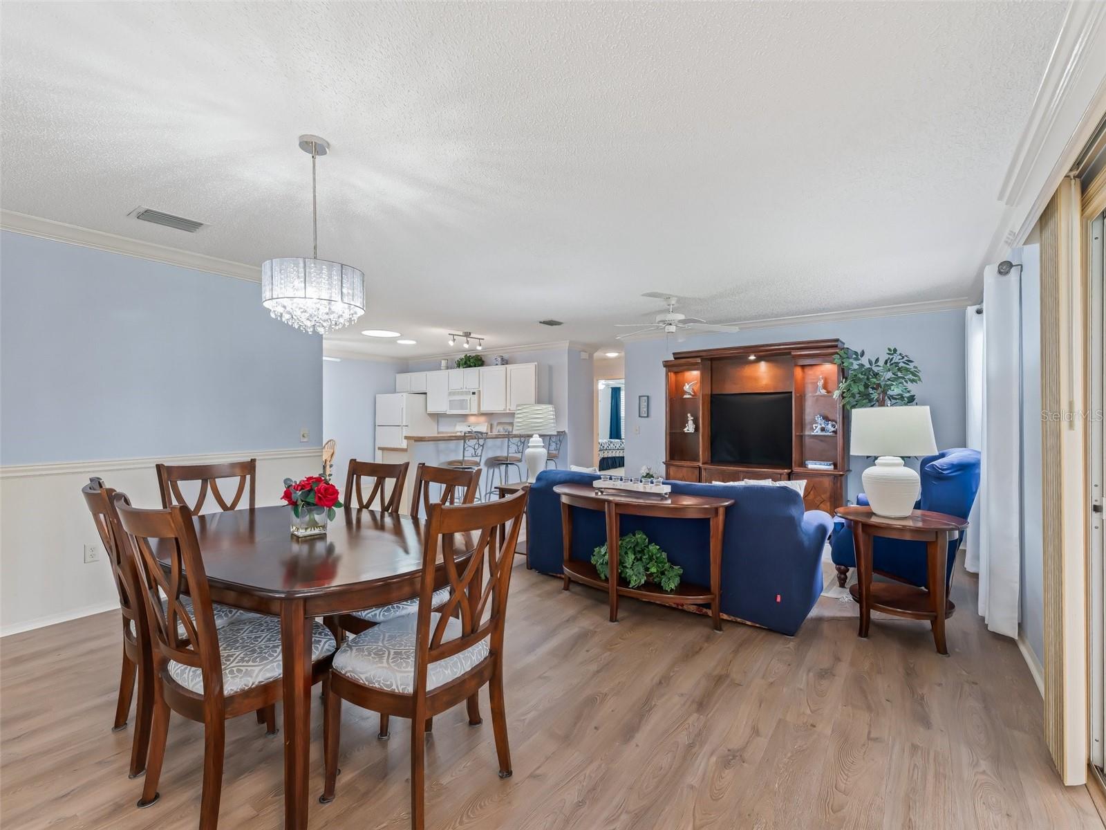 Image 10 of 47 For 17461 82nd Albemarle Avenue