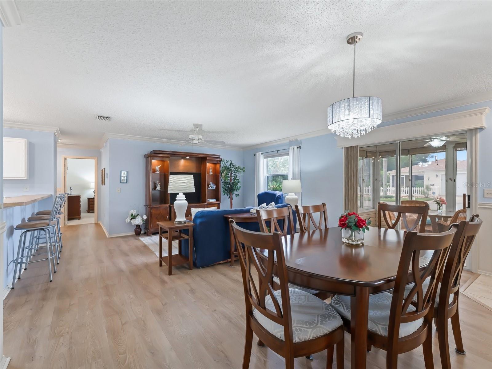 Image 13 of 47 For 17461 82nd Albemarle Avenue