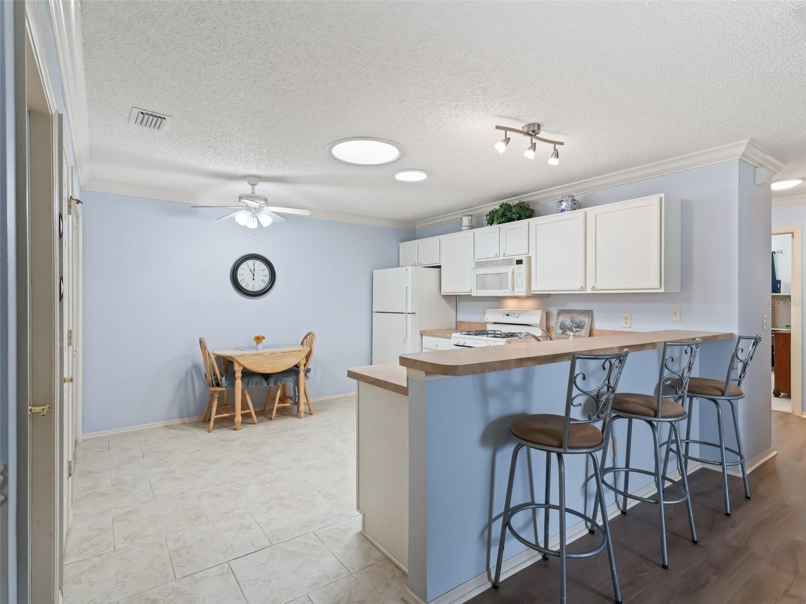 Image 19 of 47 For 17461 82nd Albemarle Avenue