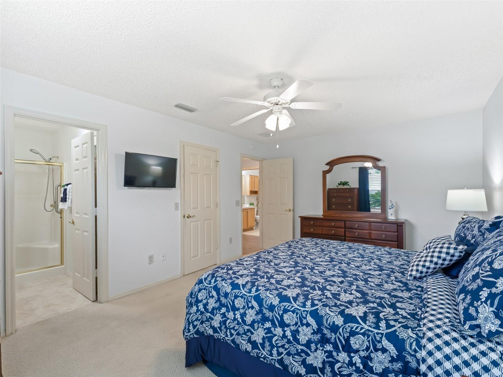 Image 27 of 47 For 17461 82nd Albemarle Avenue