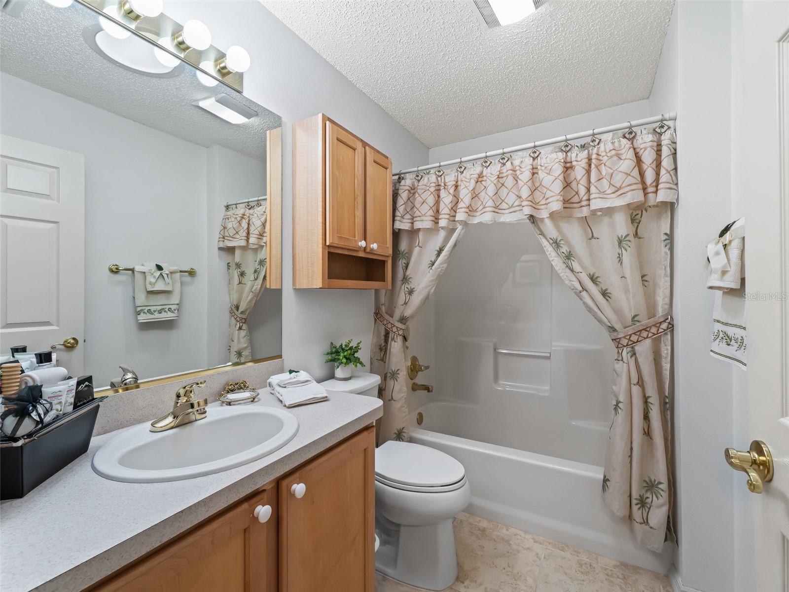 Image 34 of 47 For 17461 82nd Albemarle Avenue