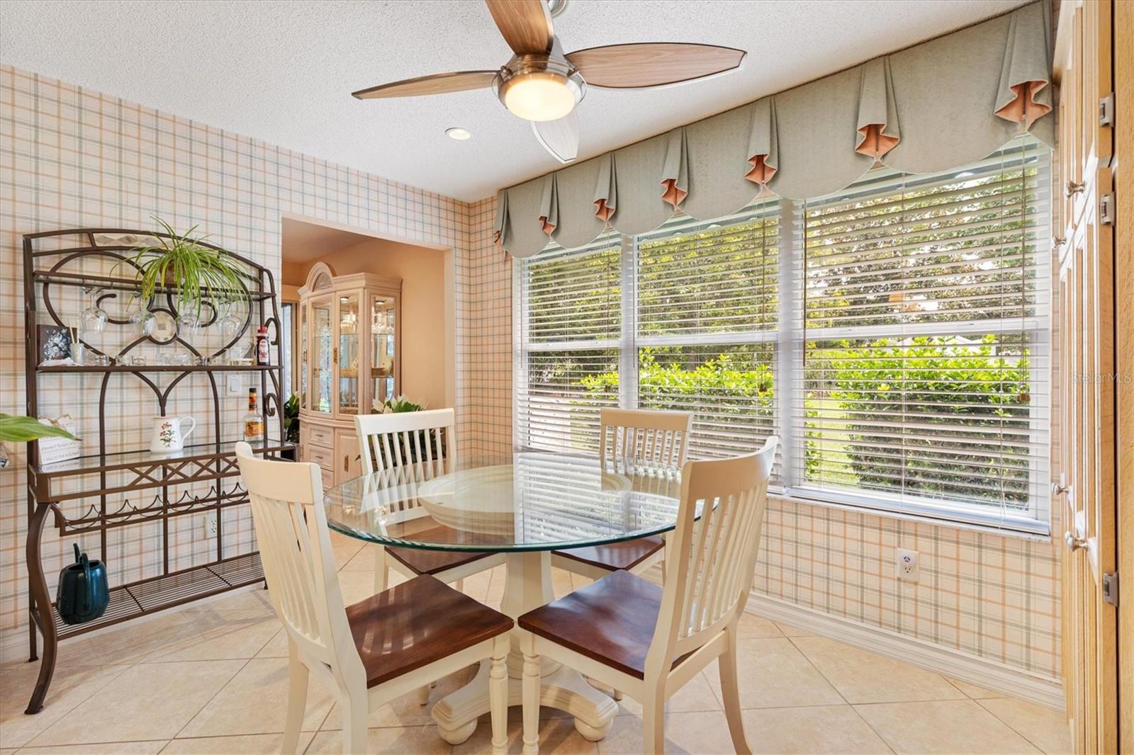 Image 14 of 41 For 2991 Saint Thomas Lane