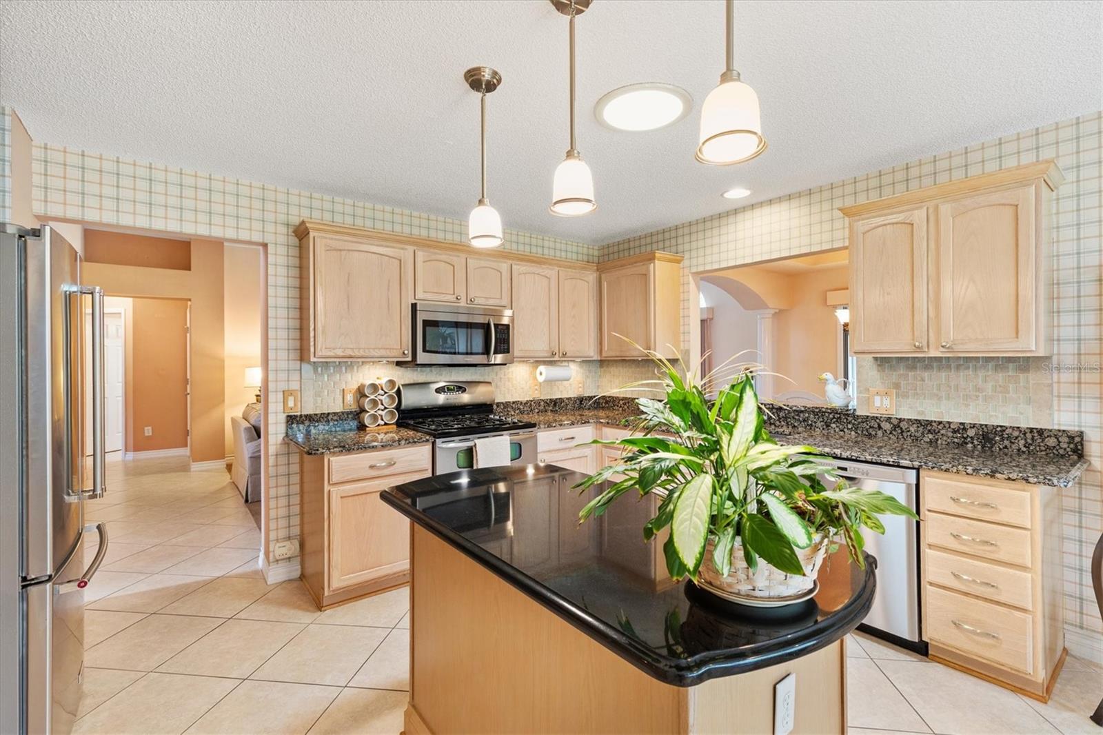Image 15 of 41 For 2991 Saint Thomas Lane