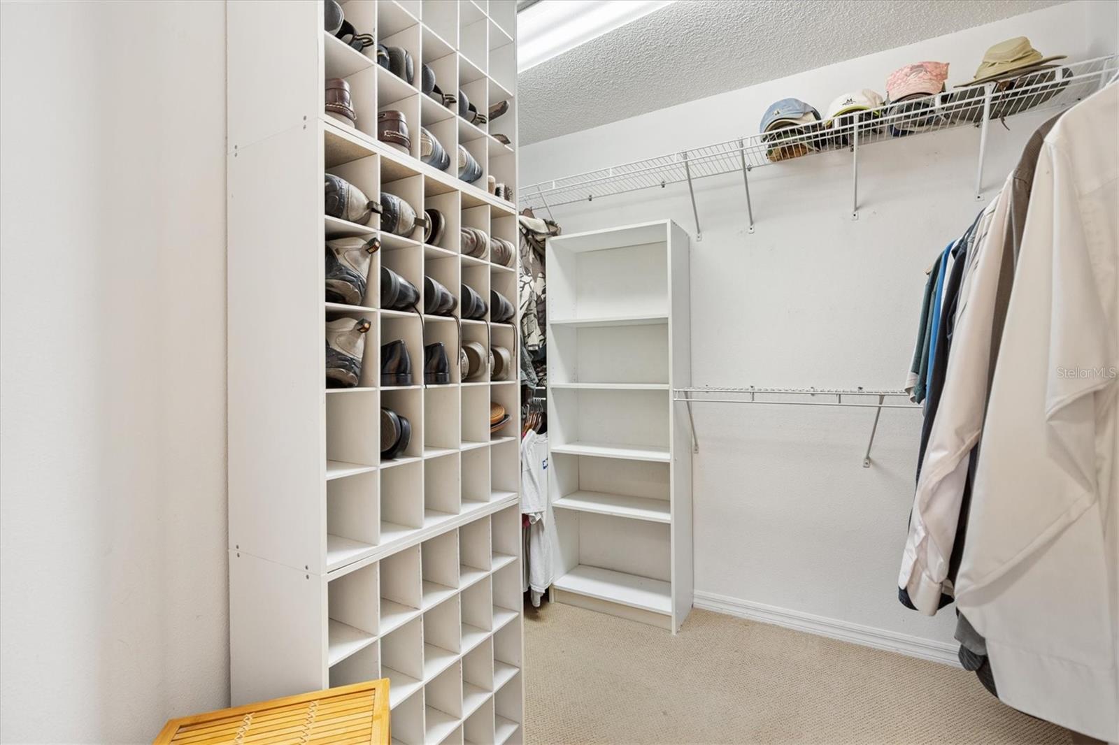 Image 20 of 41 For 2991 Saint Thomas Lane