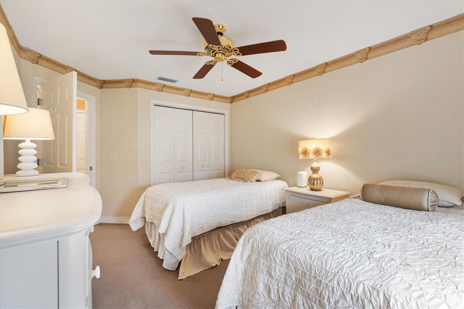 Image 22 of 41 For 2991 Saint Thomas Lane