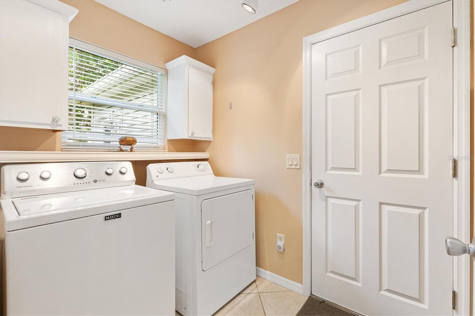 Image 26 of 41 For 2991 Saint Thomas Lane