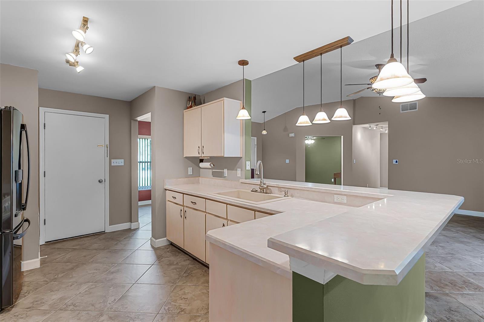 Image 15 of 61 For 15916 Indian Wells Court