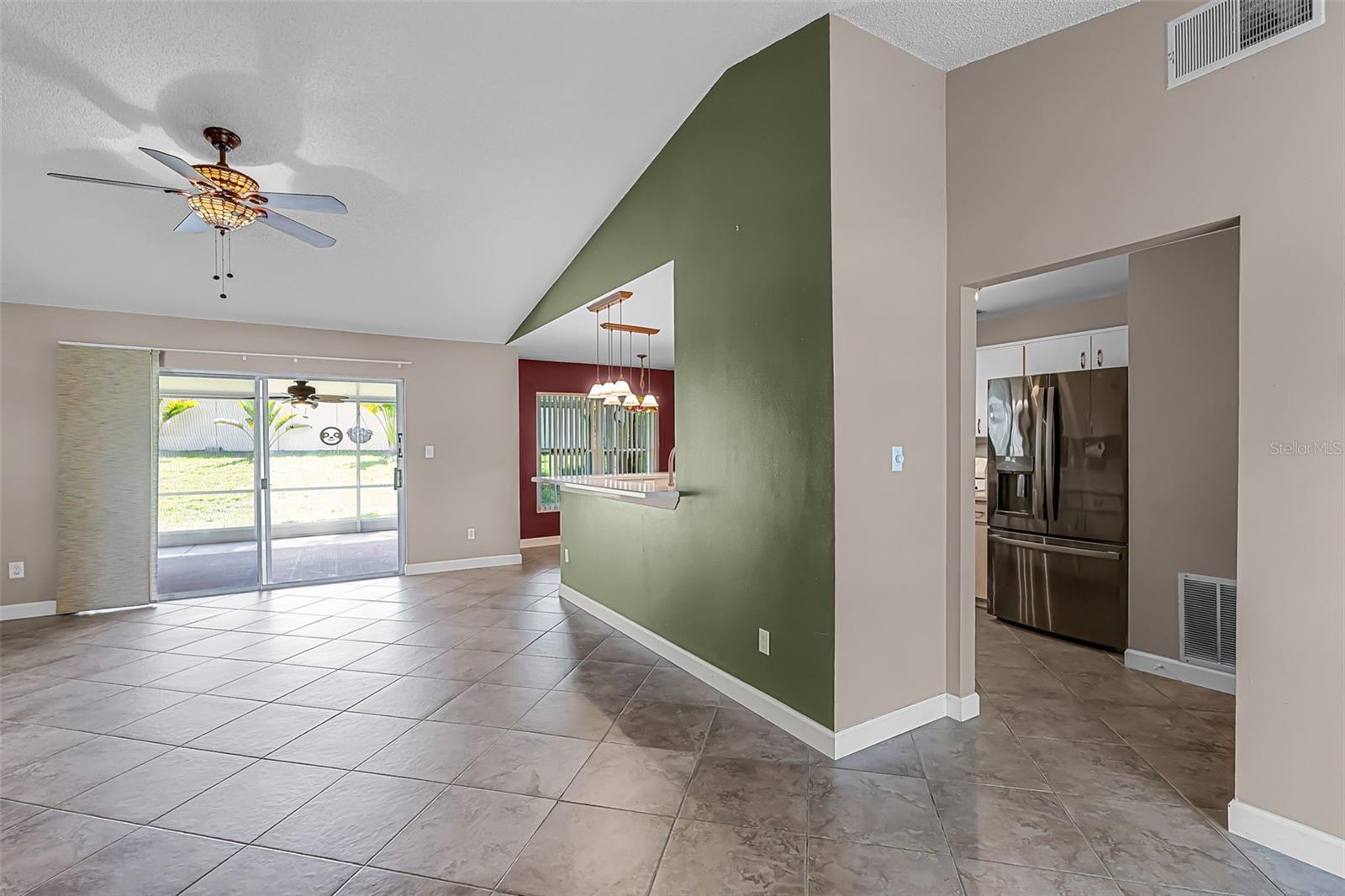 Image 16 of 61 For 15916 Indian Wells Court