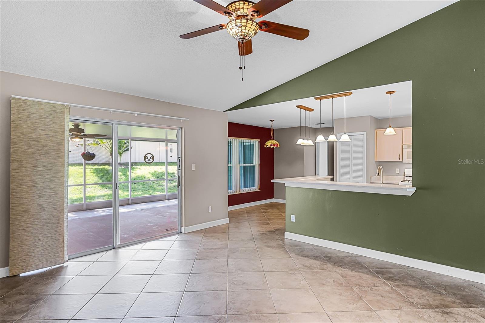 Image 17 of 61 For 15916 Indian Wells Court