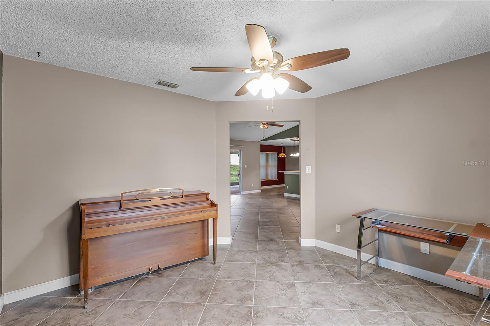 Image 19 of 61 For 15916 Indian Wells Court