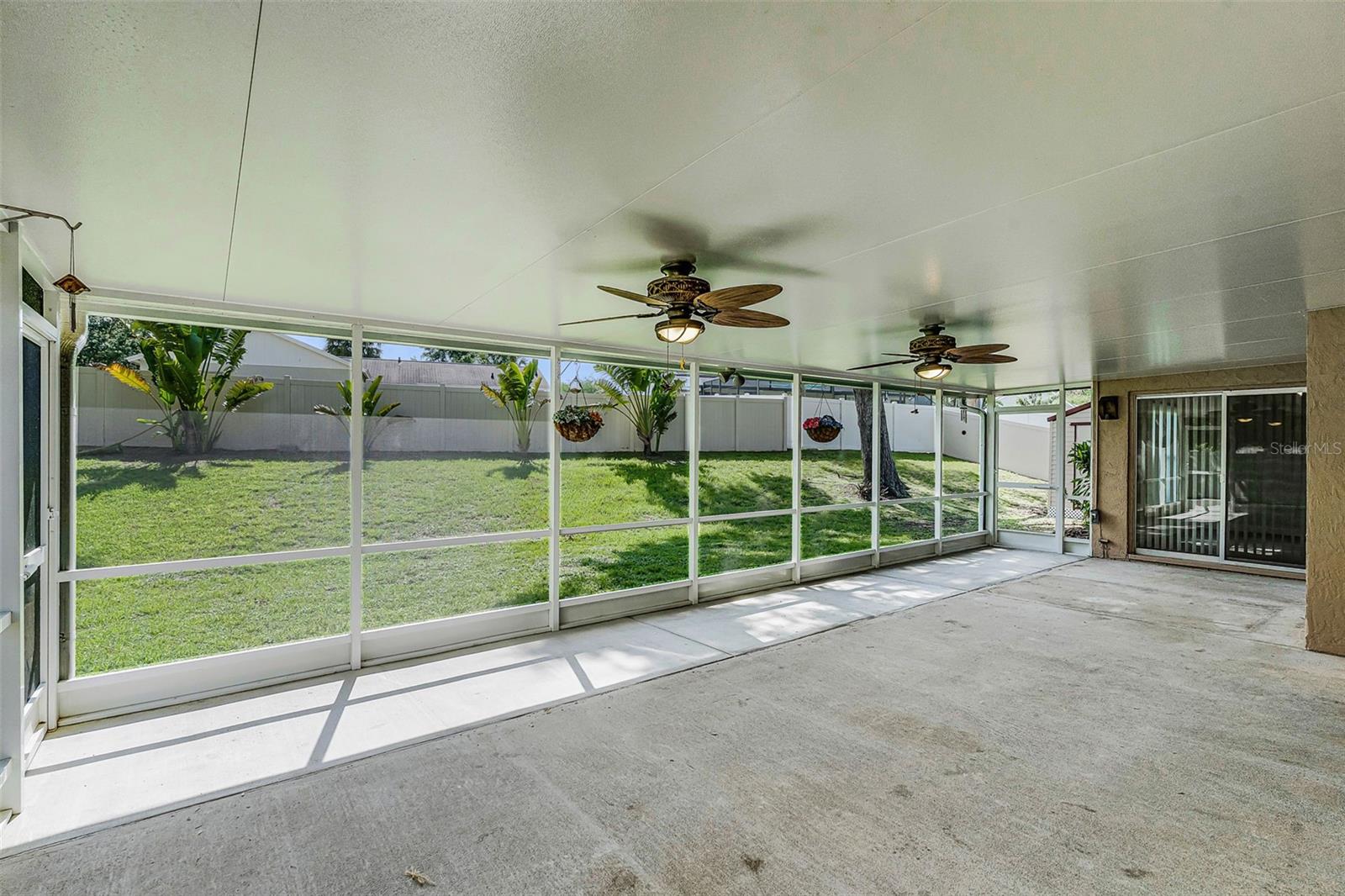 Image 34 of 61 For 15916 Indian Wells Court