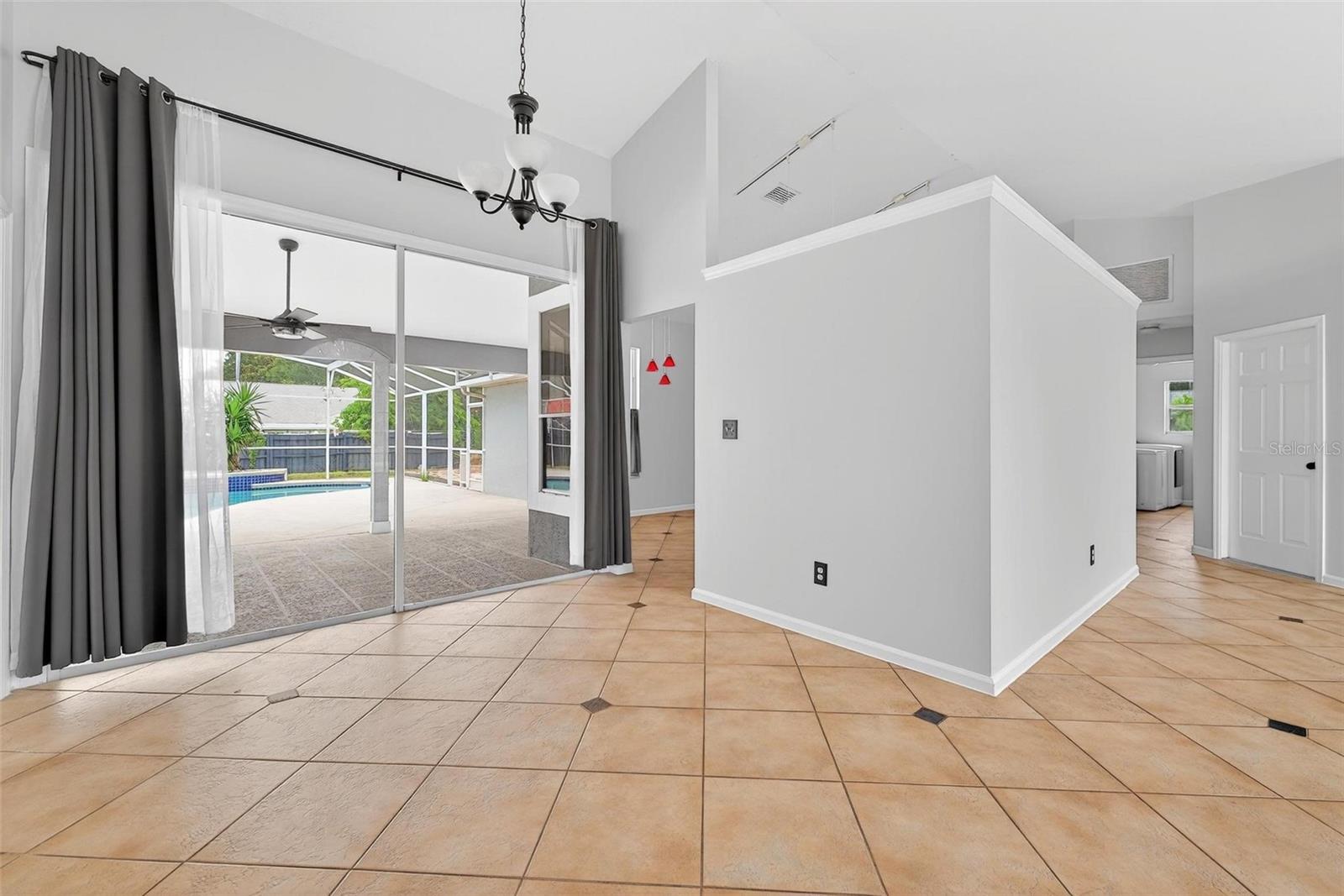 Image 32 of 78 For 2705 Bayview Dr