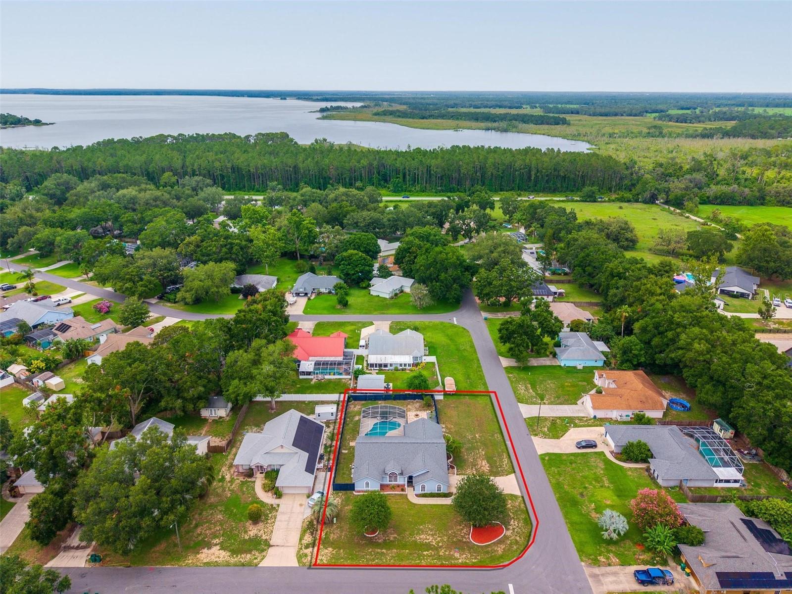 Image 54 of 78 For 2705 Bayview Dr