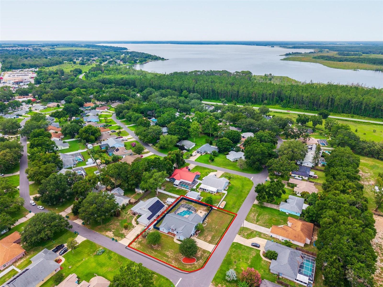 Image 57 of 78 For 2705 Bayview Dr