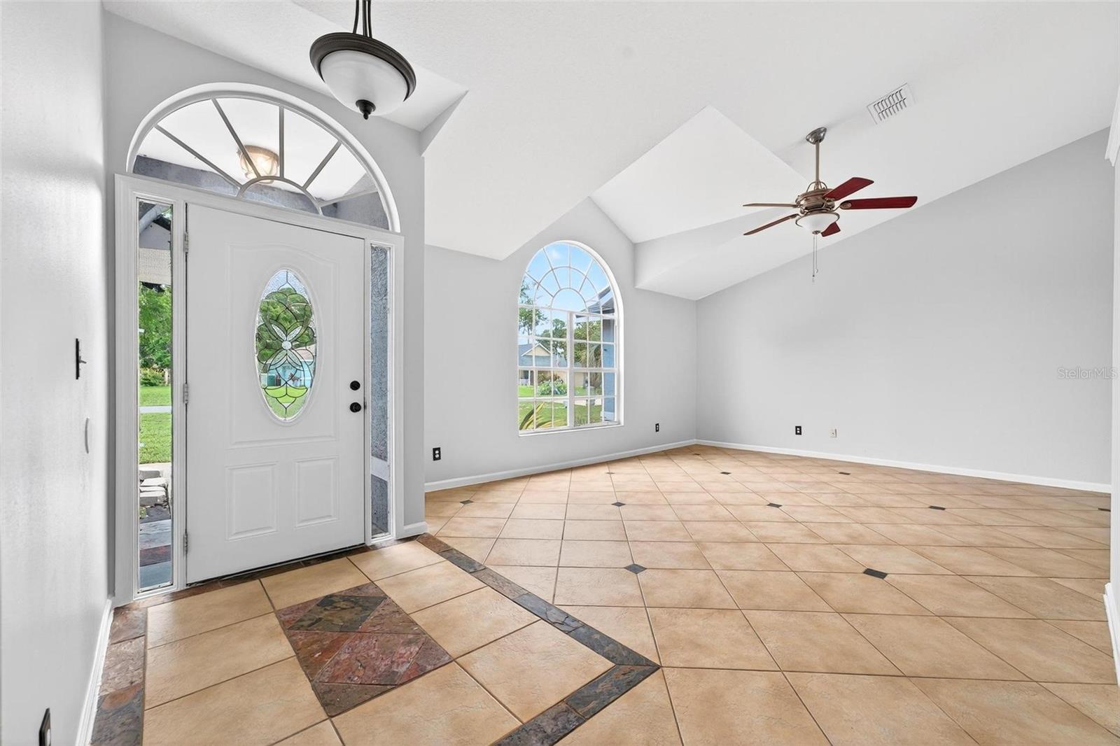 Image 6 of 78 For 2705 Bayview Dr