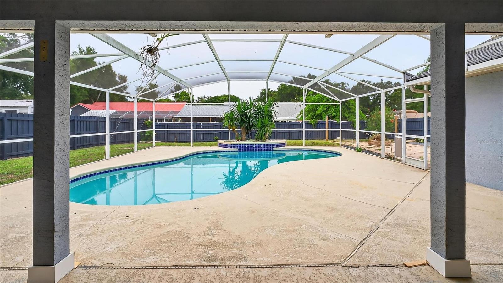 Image 73 of 78 For 2705 Bayview Dr