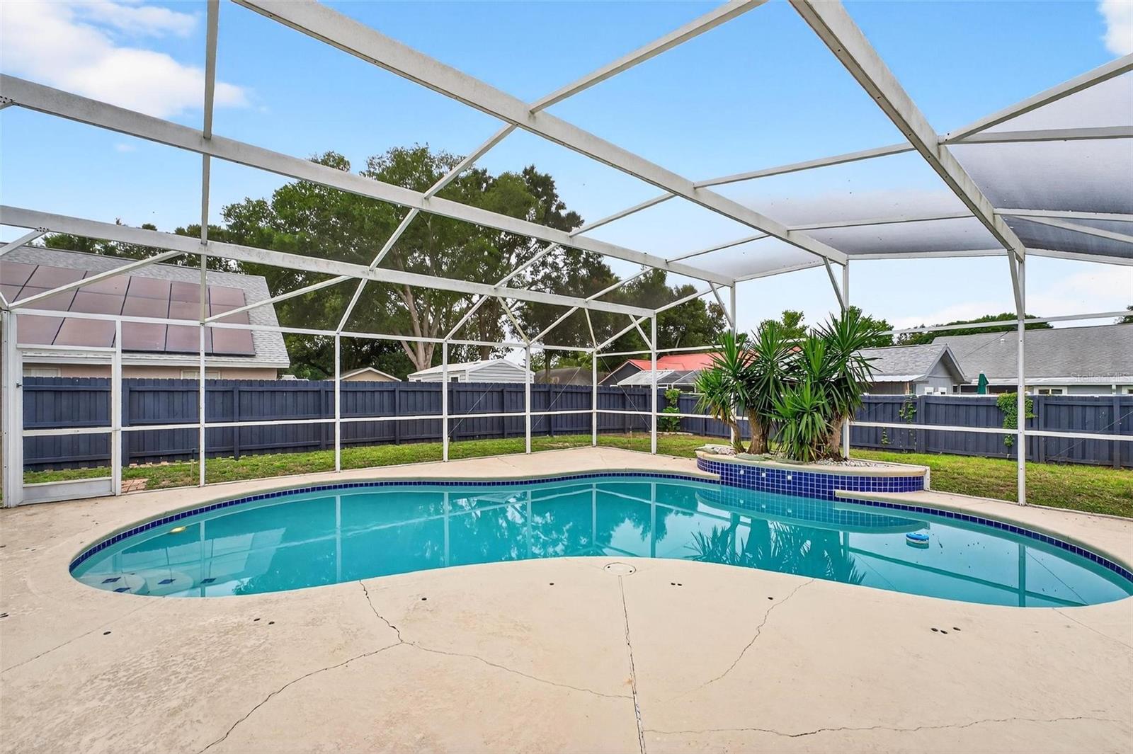 Image 76 of 78 For 2705 Bayview Dr