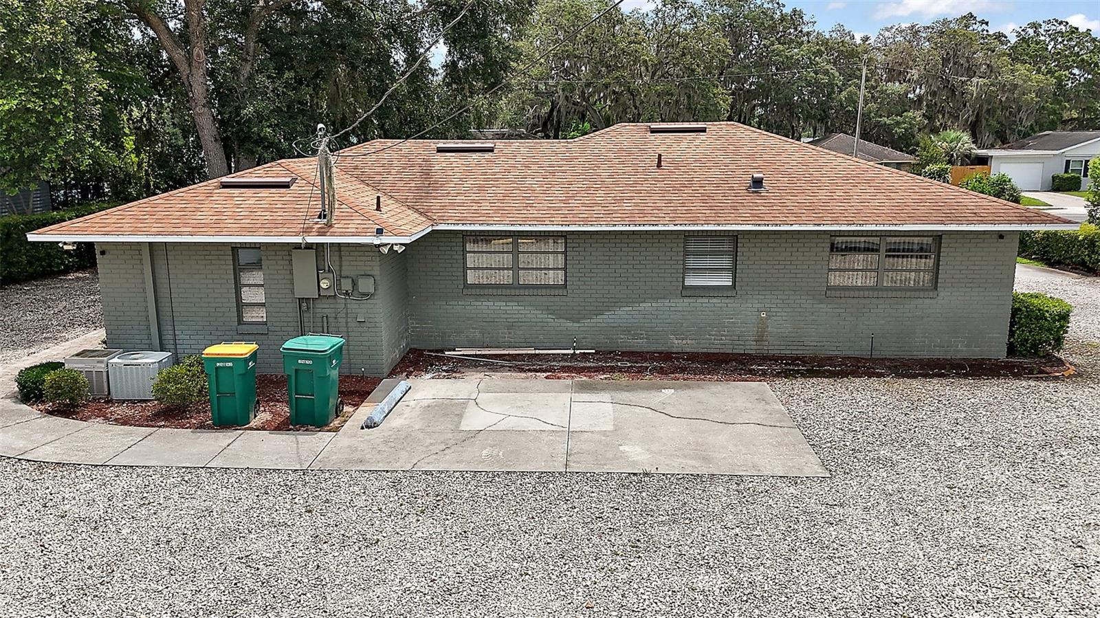 Image 6 of 28 For 712 Grove Street