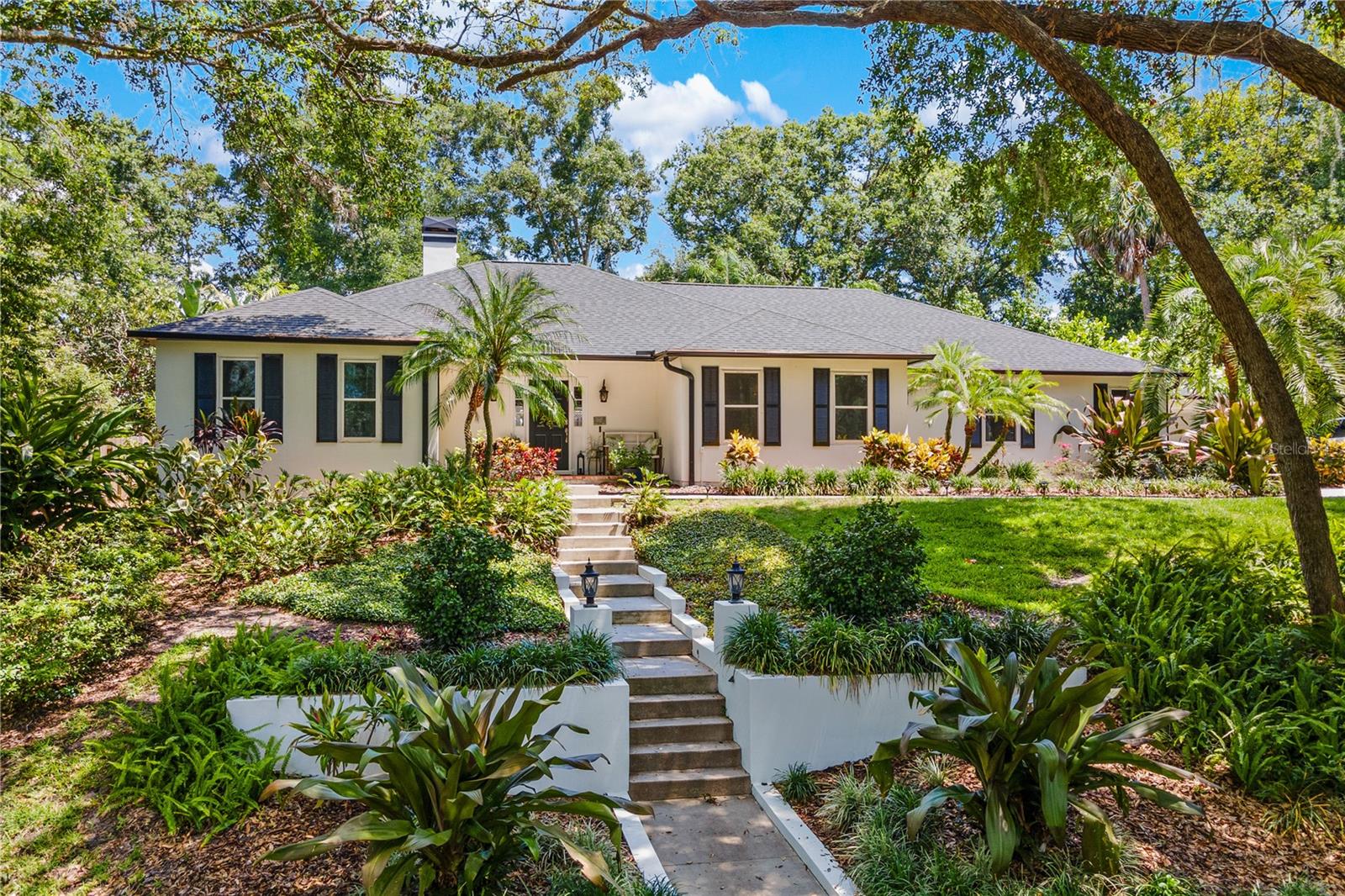 Image 2 of 60 For 2214 Dogwood Circle