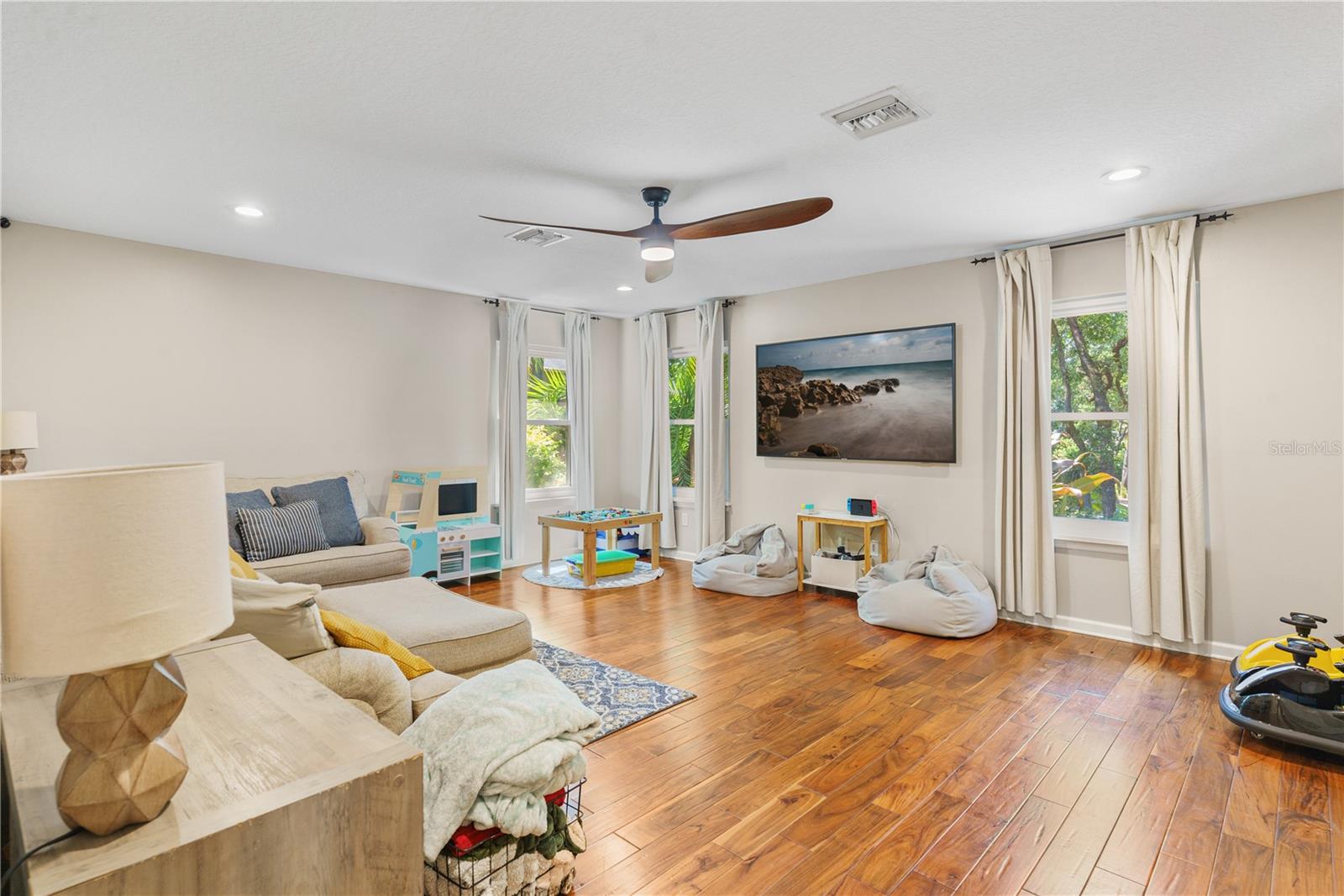 Image 40 of 60 For 2214 Dogwood Circle