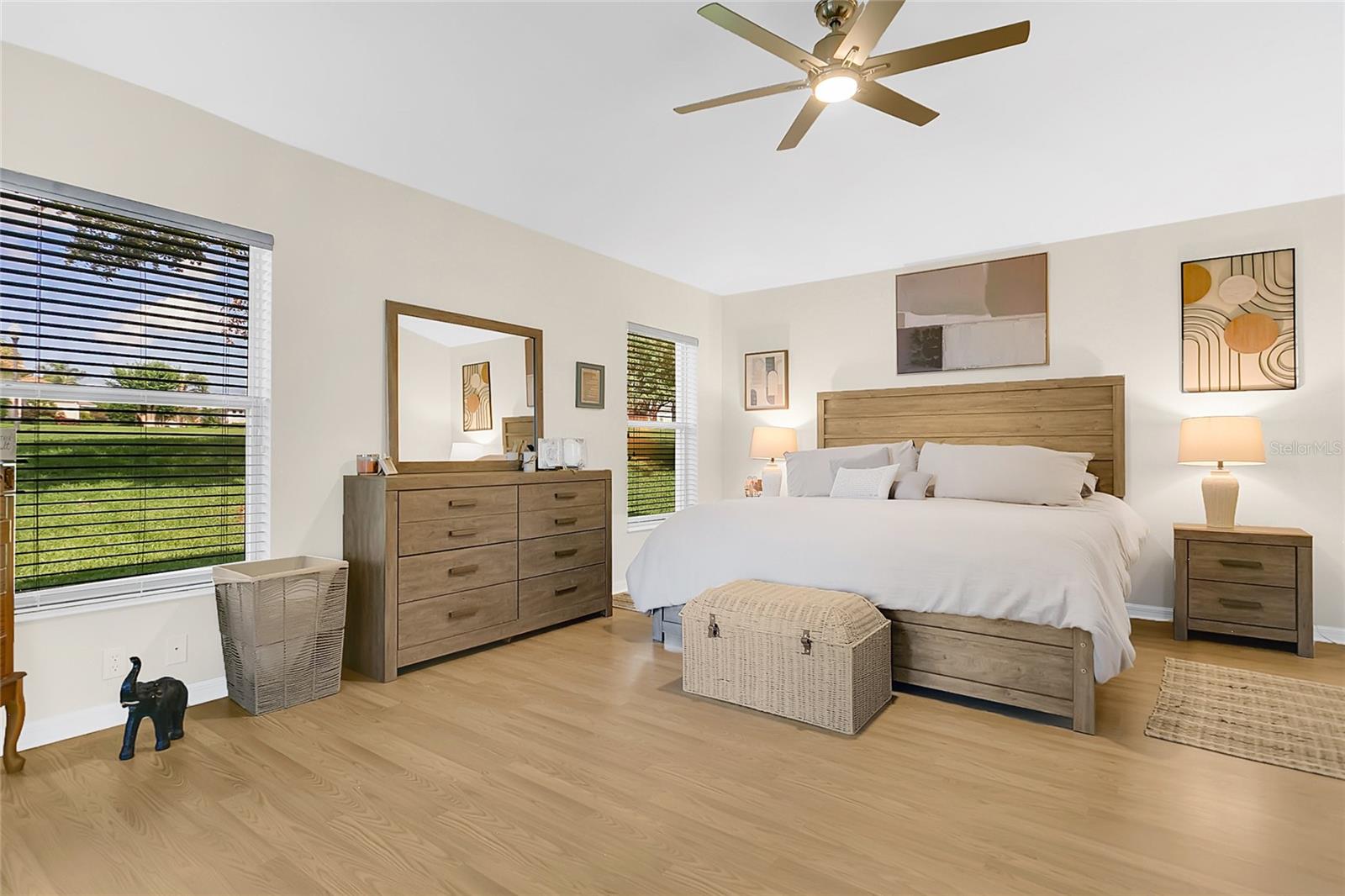 Image 11 of 30 For 5562 Charleston Avenue
