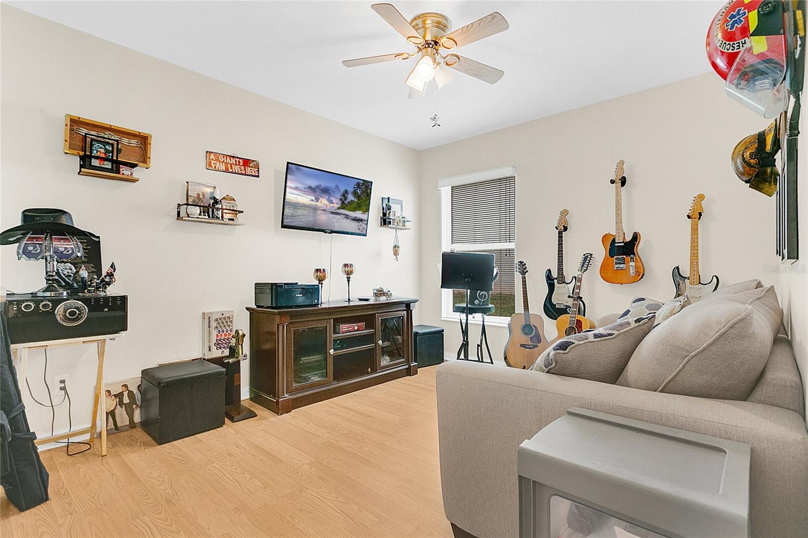 Image 18 of 30 For 5562 Charleston Avenue