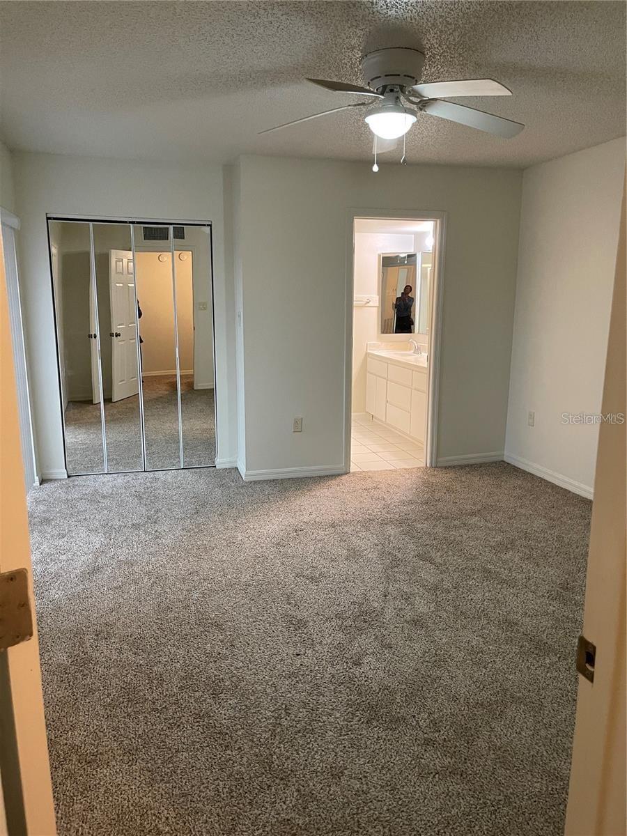 Image 11 of 18 For 2925 Poplar Avenue