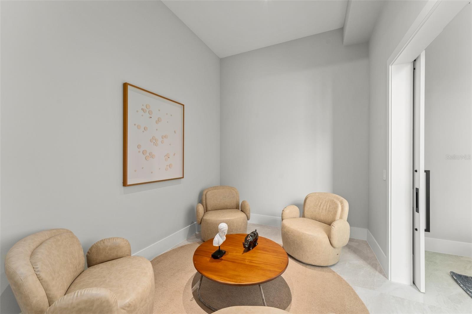 Listing photo id 37 for 16320 Pendio Drive