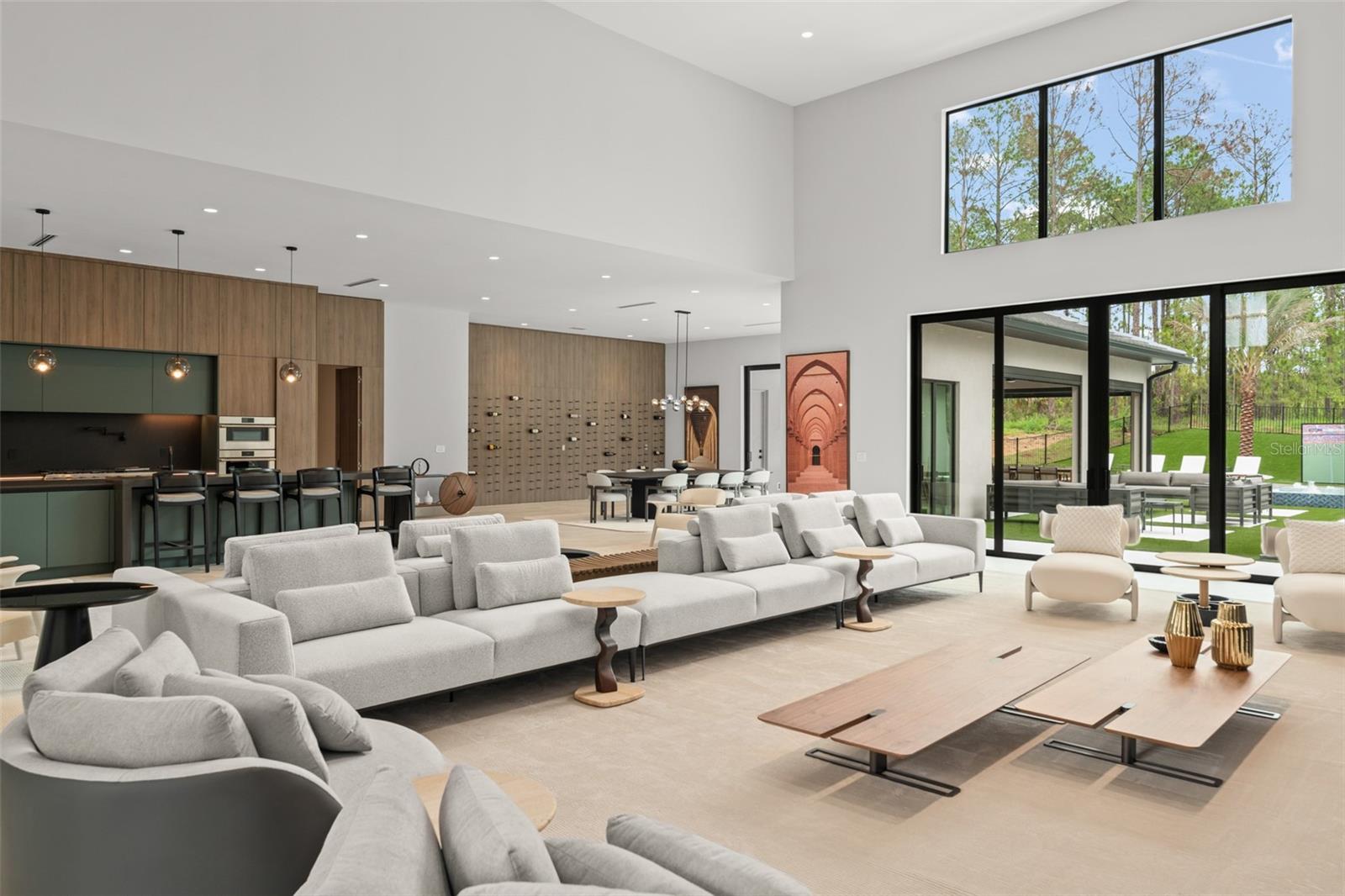 Listing photo id 2 for 16320 Pendio Drive