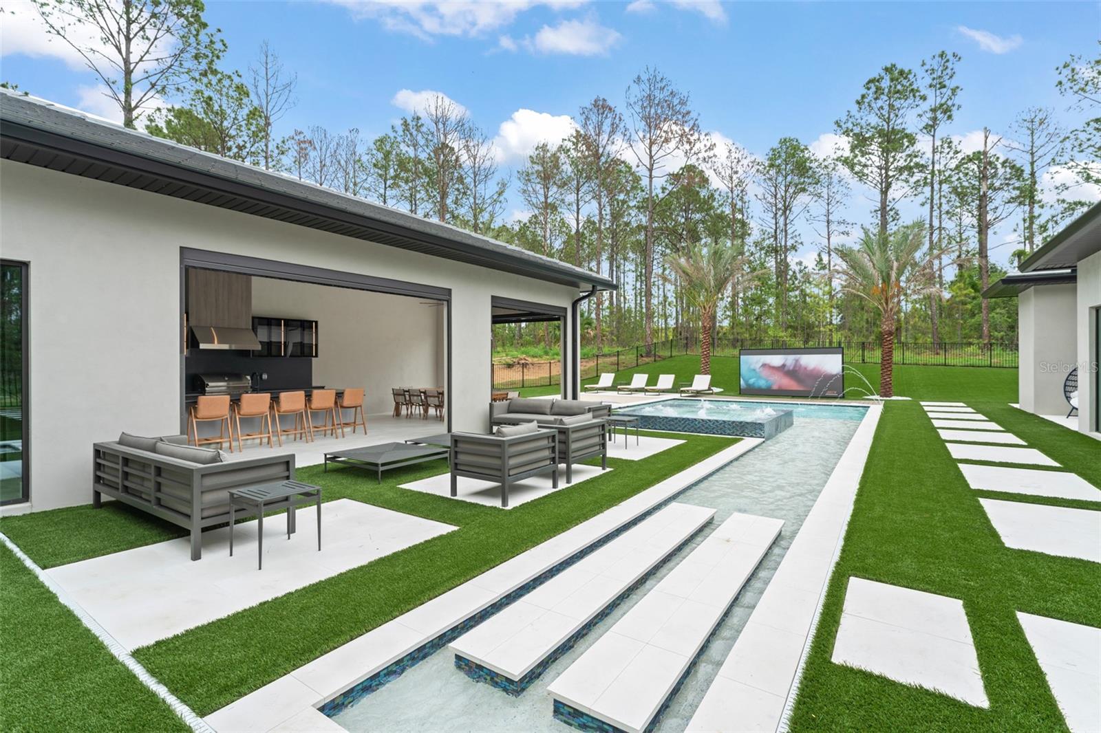 Listing photo id 56 for 16320 Pendio Drive