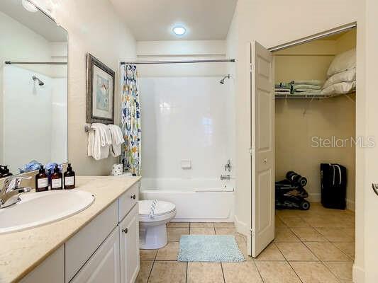 Image 29 of 38 For 2950 Lucayan Harbour Circle 105