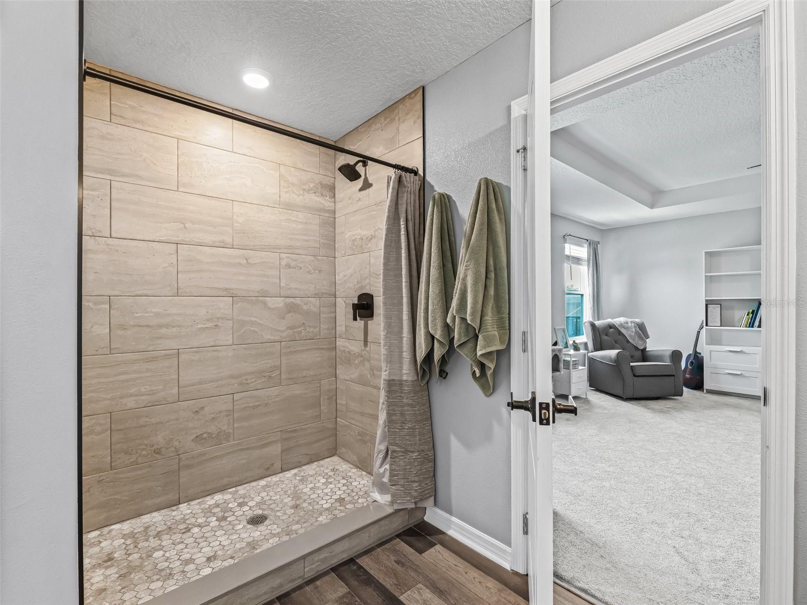 Image 31 of 57 For 1824 Forest Glen Drive