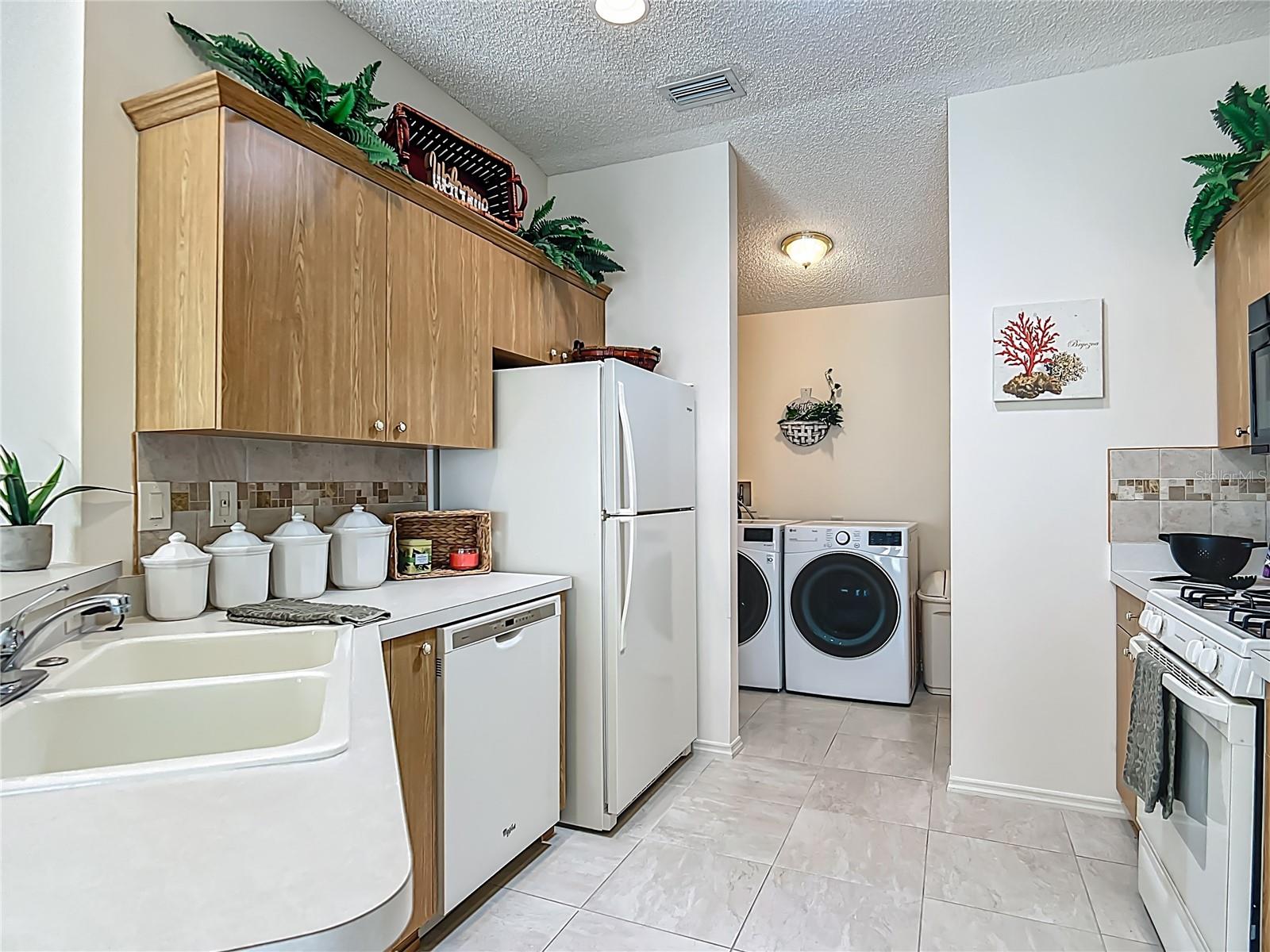 Image 13 of 38 For 8195 174th Rowland Street
