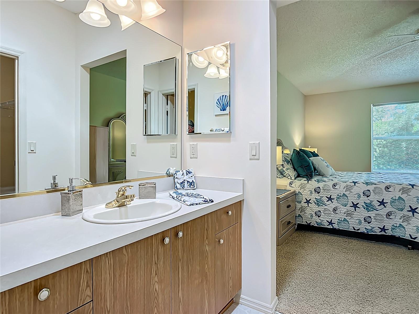 Image 20 of 38 For 8195 174th Rowland Street