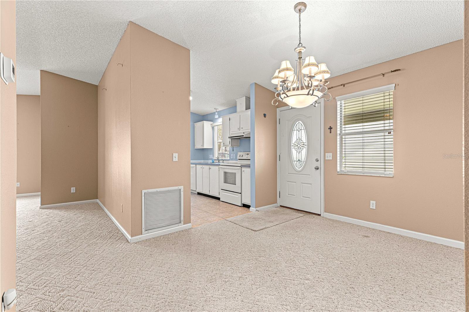 Image 11 of 54 For 729 Agua Way