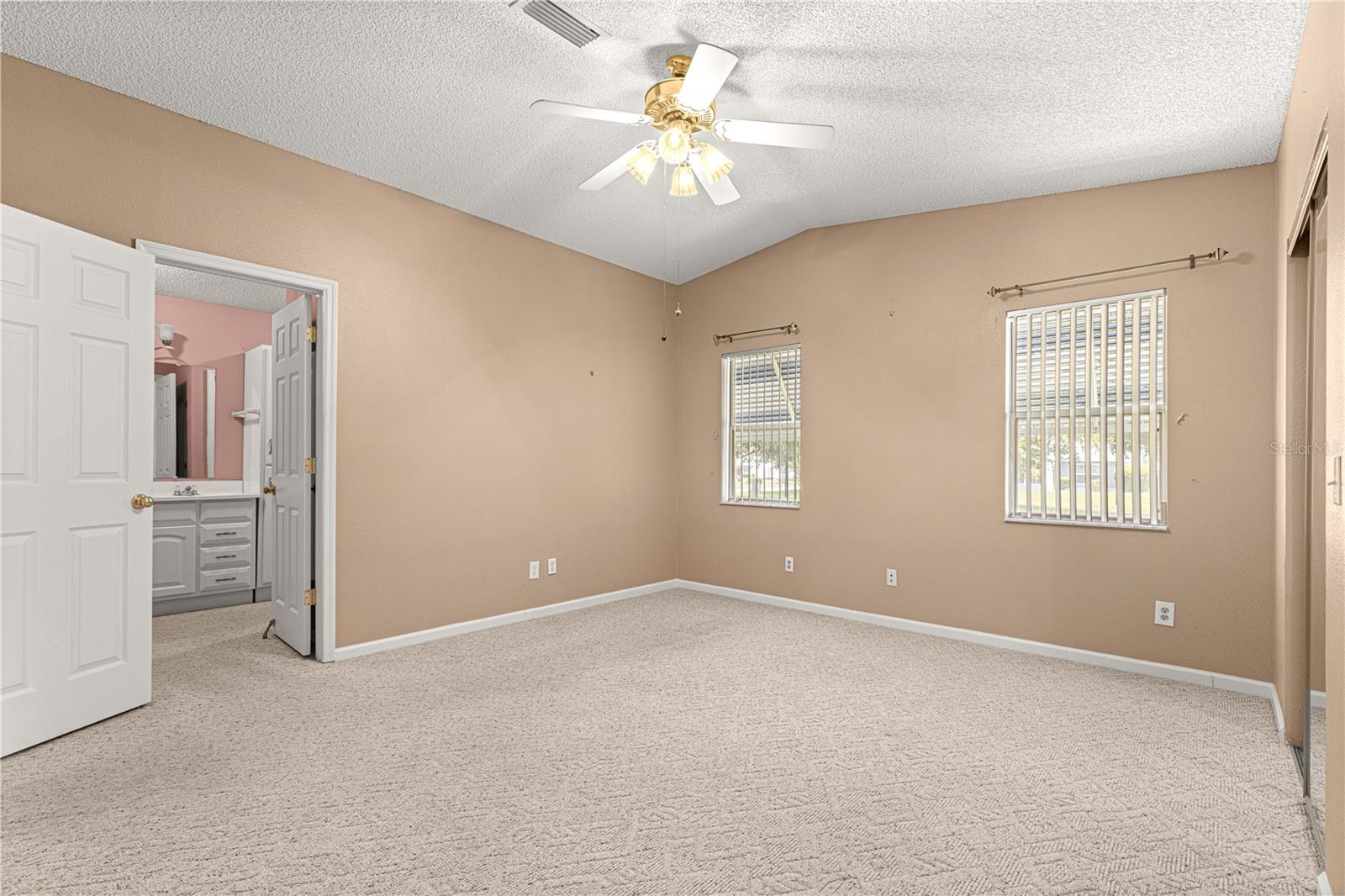 Image 18 of 54 For 729 Agua Way