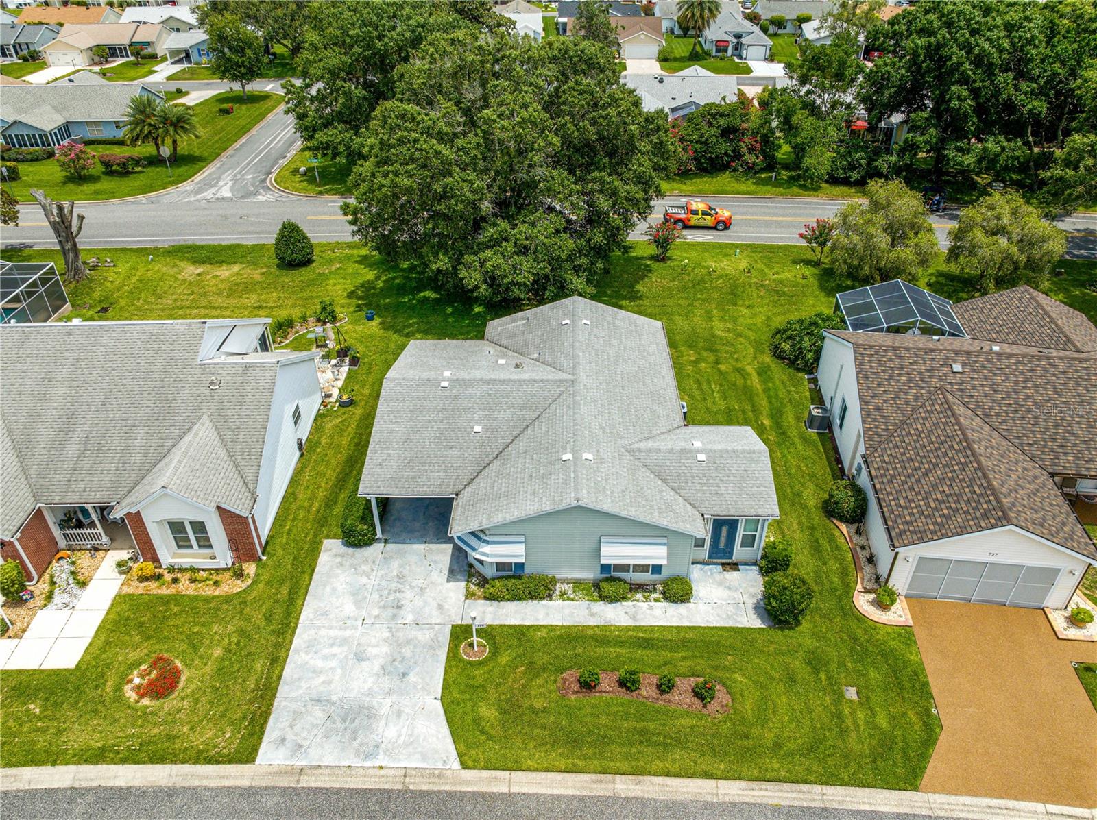 Image 33 of 54 For 729 Agua Way