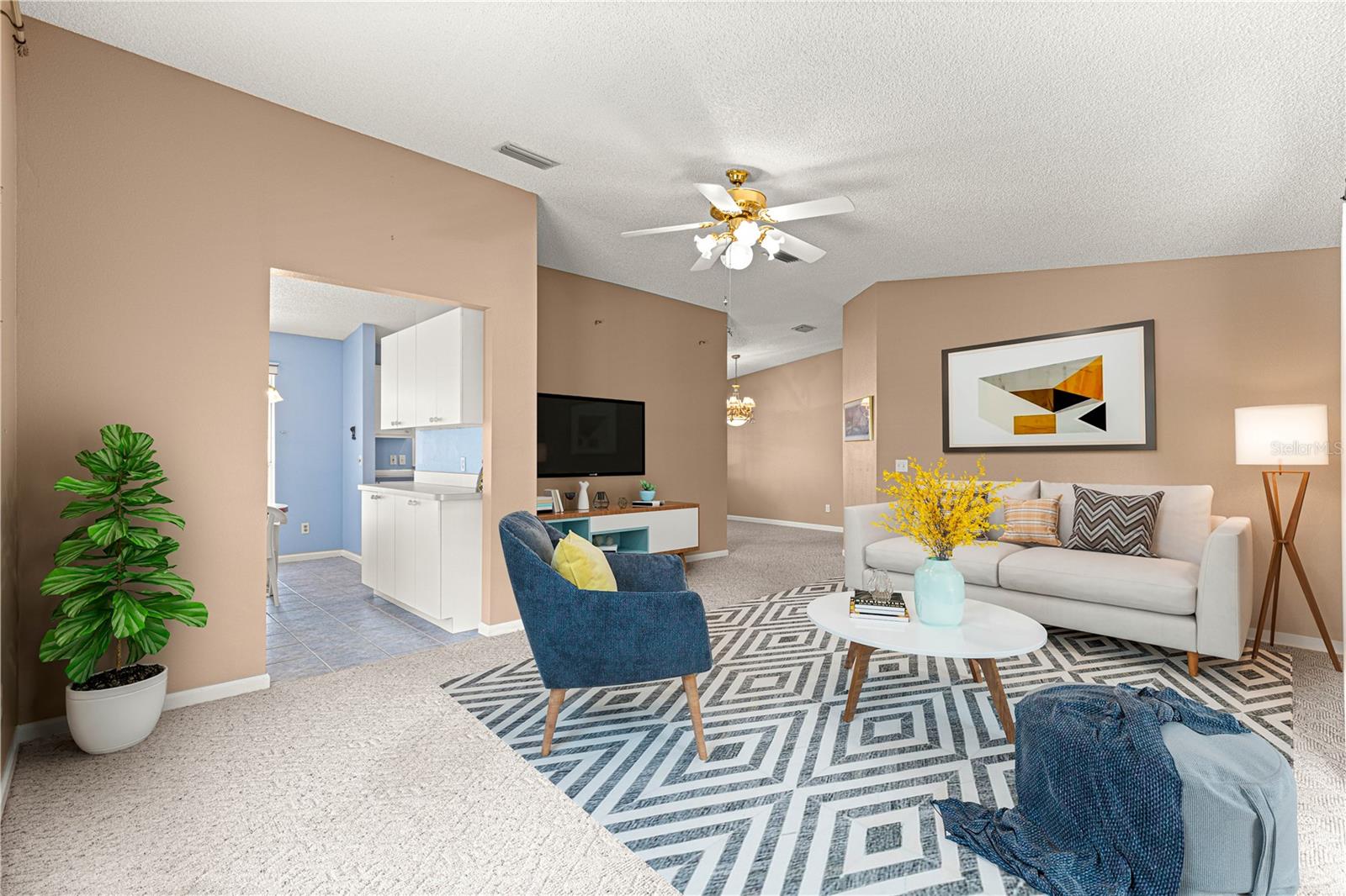 Image 4 of 54 For 729 Agua Way