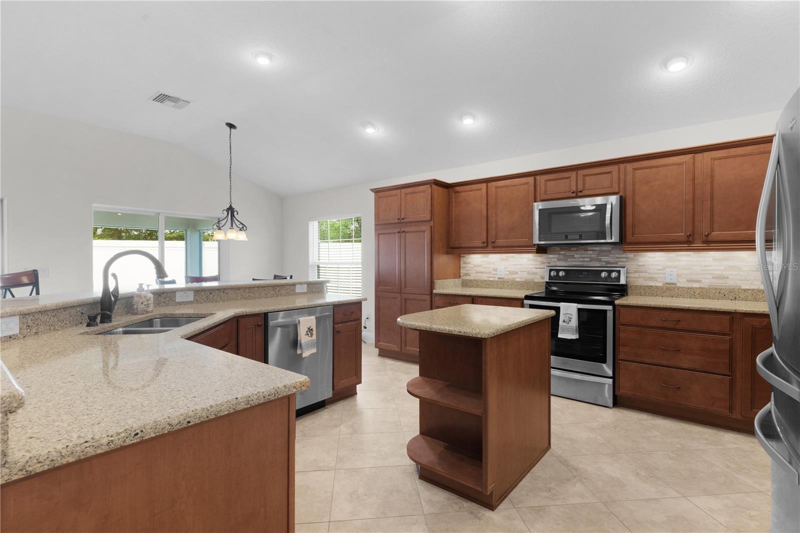Image 12 of 67 For 2954 Heiny Place