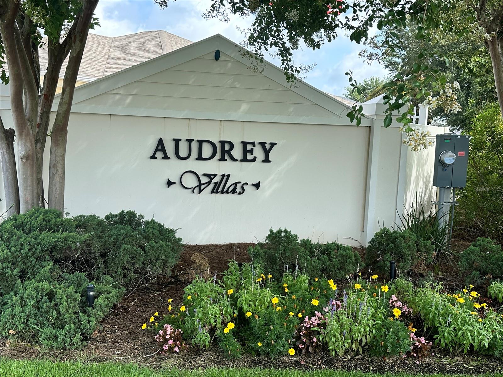 Image 3 of 28 For 551 Audrey Lane