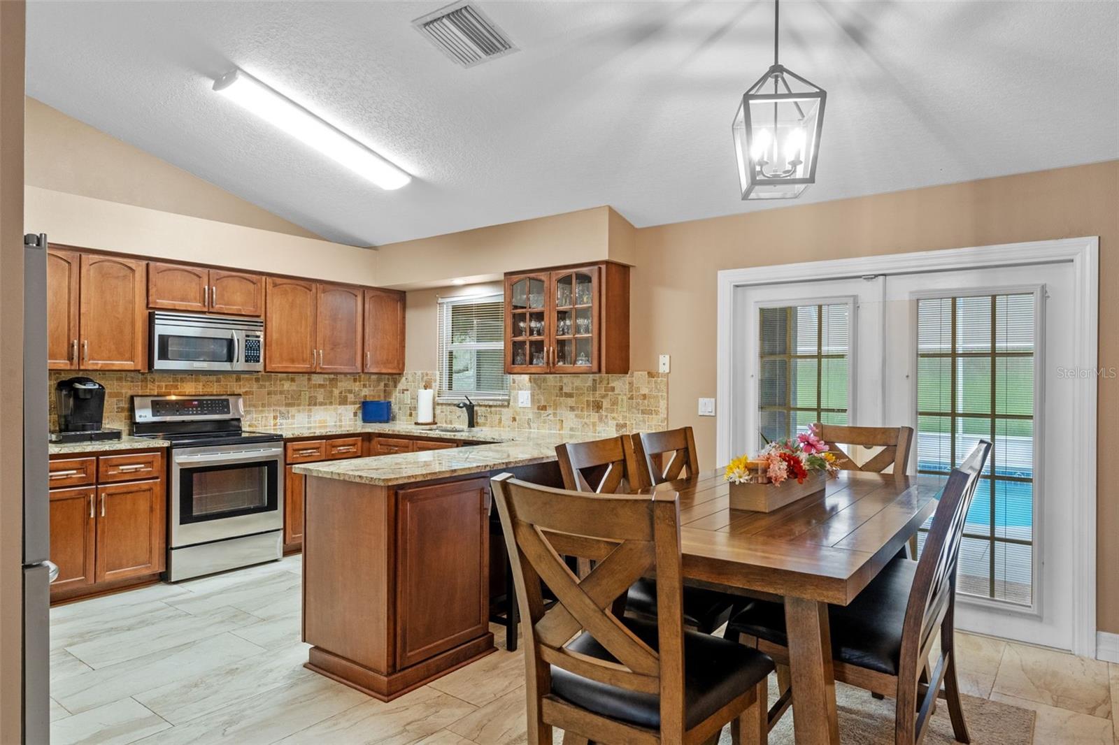 Image 4 of 22 For 815 Forestwood Drive