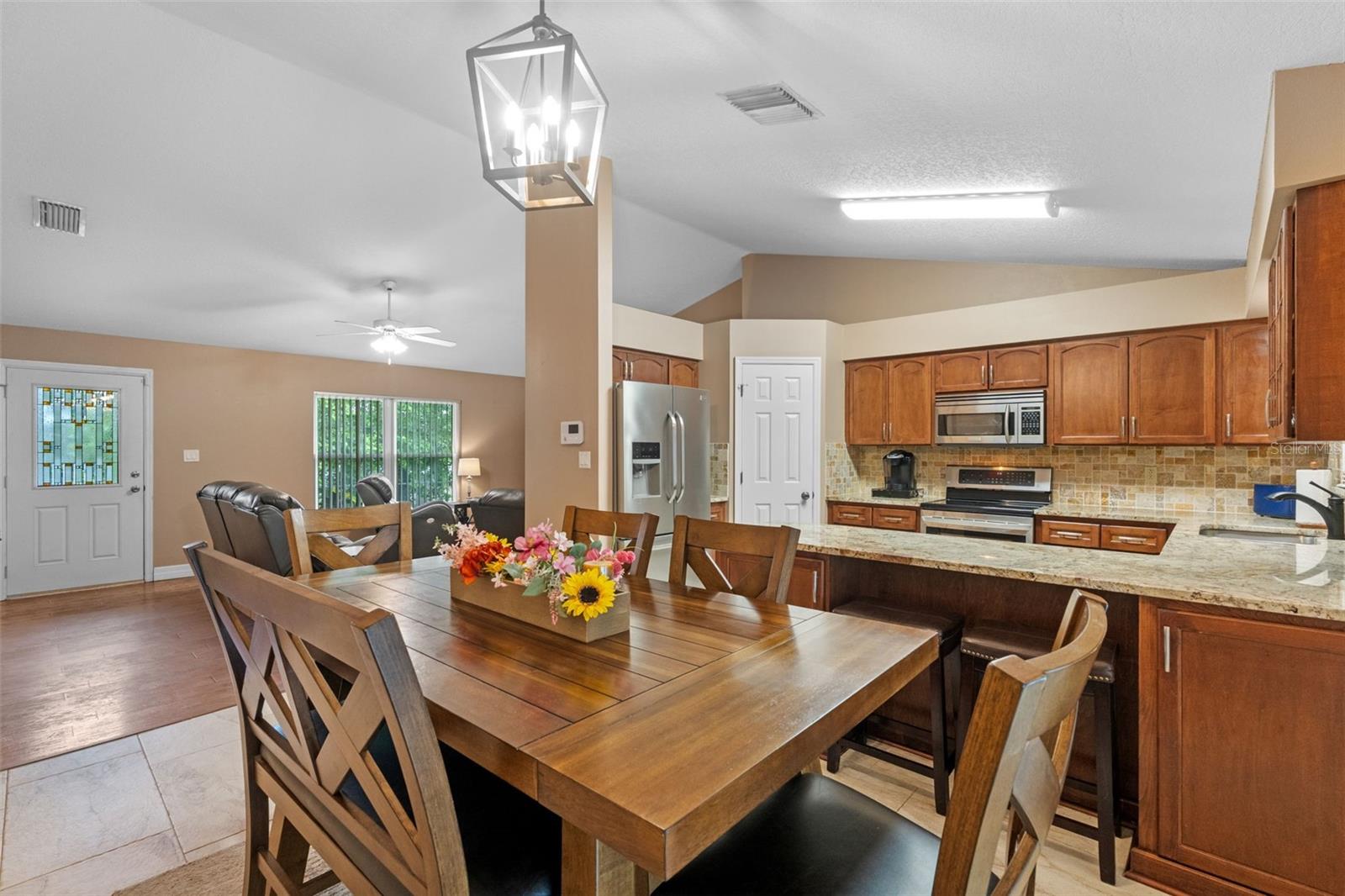 Image 6 of 22 For 815 Forestwood Drive